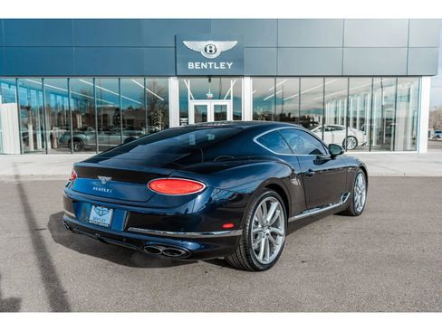 Used 2022 Bentley Continental GT V8 image 4