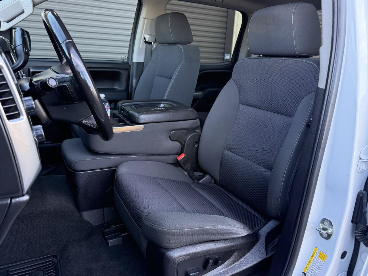 Used 2018 Chevrolet Silverado 1500 LT w/ LT Eassist Package AWD/4WD image 14