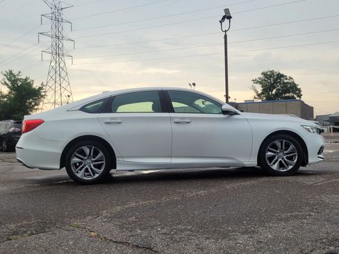 Used 2018 Honda Accord LX image 14