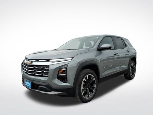 New 2026 Chevrolet Equinox LT w/ Convenience Package II FWD image 8