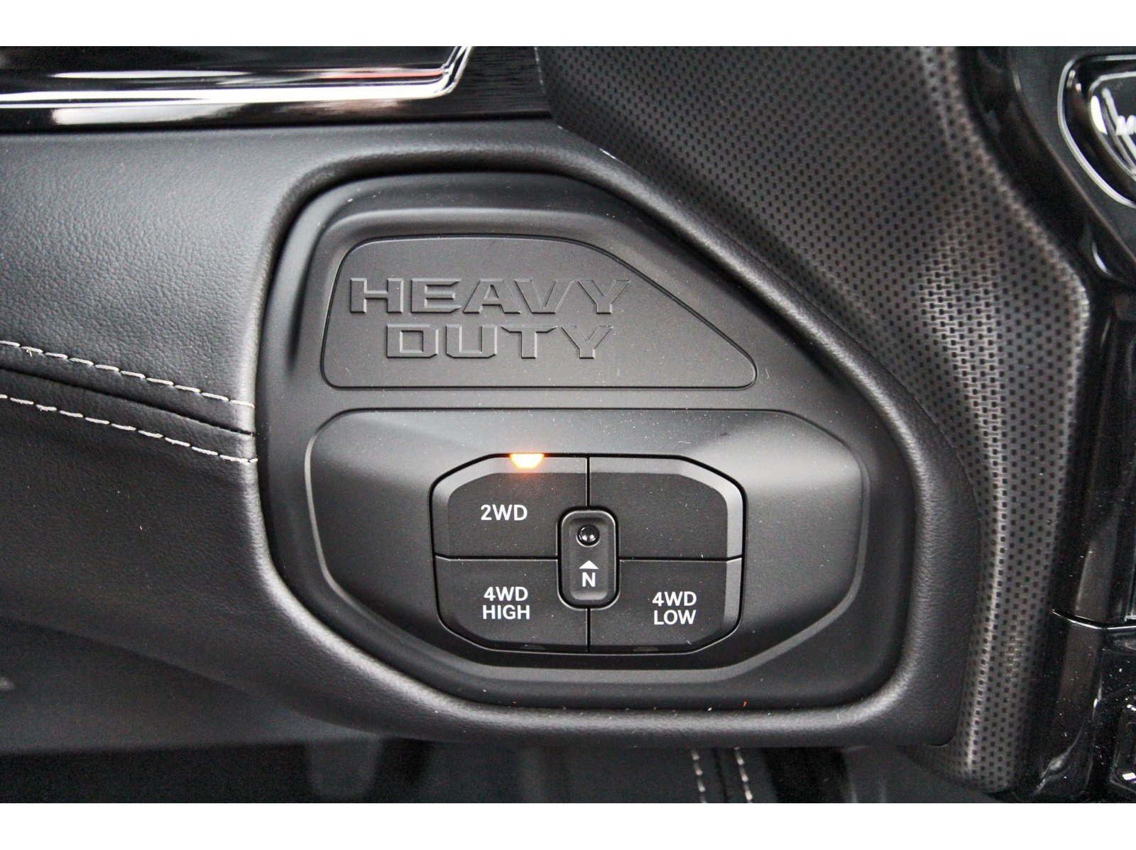 New 2027 RAM 2500 Limited AWD/4WD image 17