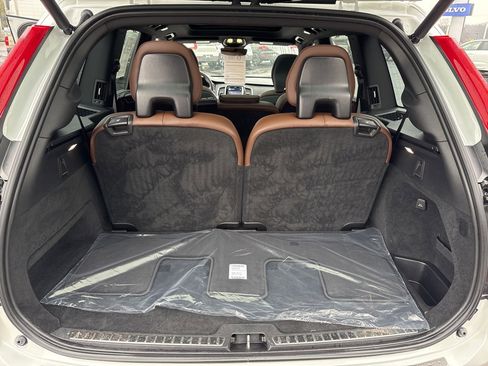 Certified 2023 Volvo XC90 B6 Ultimate w/ Protection Package Premier image 50