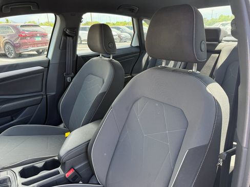 Used 2025 Volkswagen Jetta Sport FWD image 21