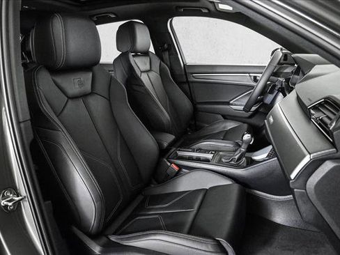 New 2025 Audi Q3 2.0T Premium image 22