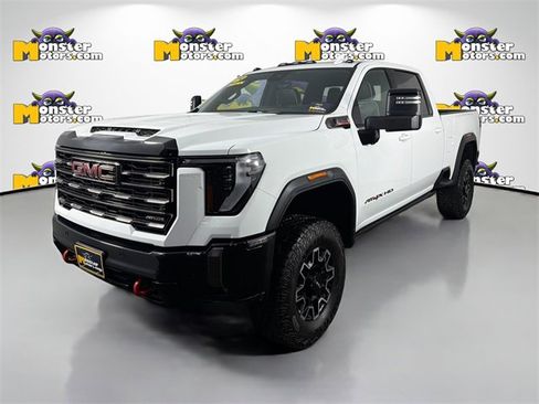 Used 2024 GMC Sierra 2500 AT4X image 1