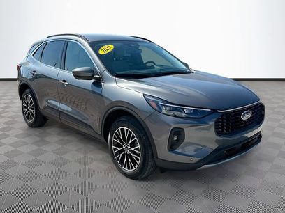 Used 2025 Ford Escape SE w/ PHEV Premium Package