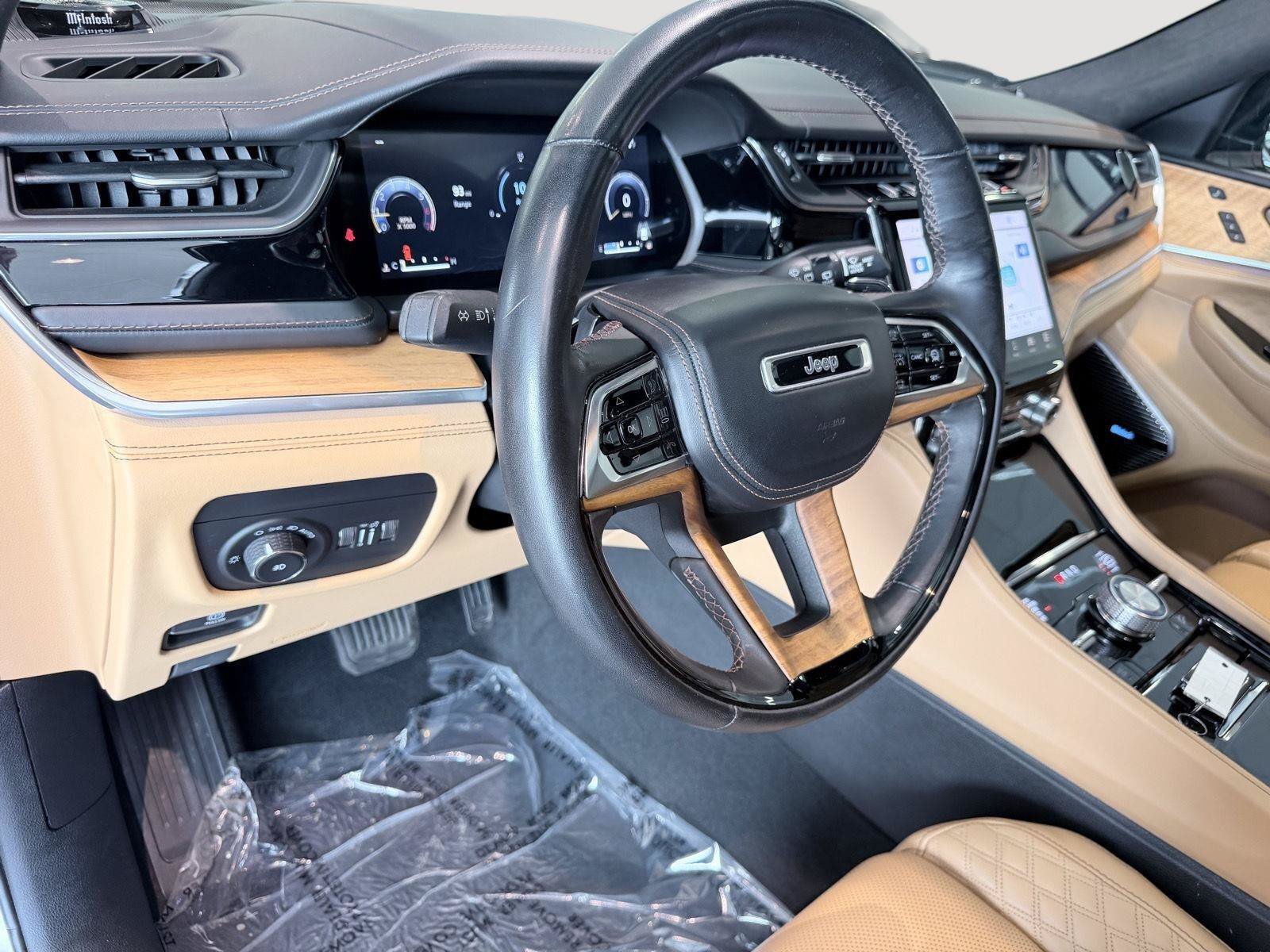 Used 2022 Jeep Grand Cherokee L Summit AWD/4WD image 45