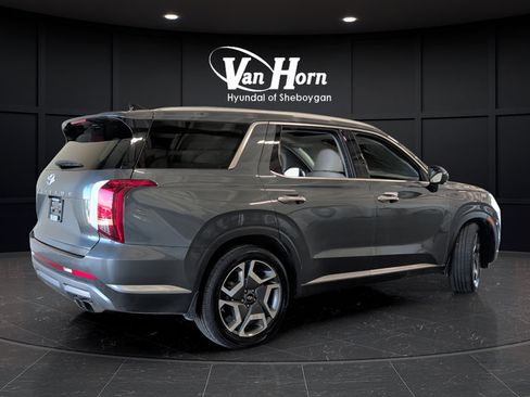 Used 2023 Hyundai Palisade Limited w/ Cargo Package FWD image 7