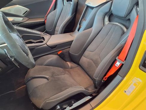 Used 2025 Chevrolet Corvette Stingray Preferred Conv w/ Z51 Performance Package RWD image 22