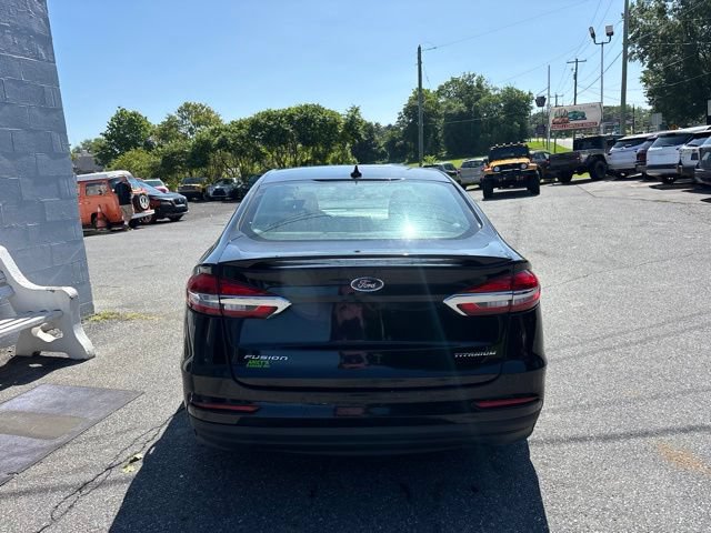 Used 2020 Ford Fusion Titanium FWD image 5