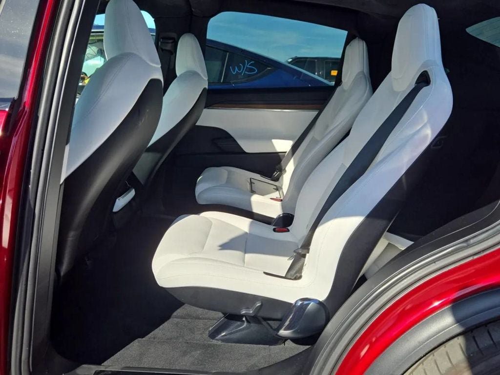 Used 2023 Tesla Model X AWD/4WD image 6