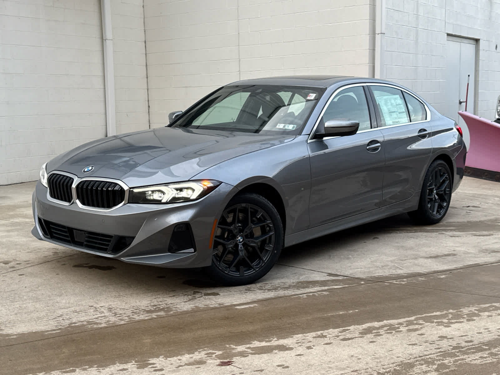 Used 2026 BMW 330i xDrive Sedan w/ Convenience Package AWD/4WD image 1