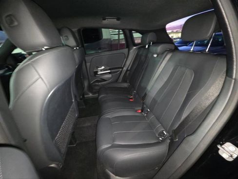 Used 2025 Mercedes-Benz GLA 250 image 7