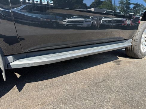 Used 2017 Chevrolet Tahoe LT AWD/4WD image 13