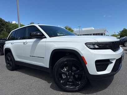 Used 2023 Jeep Grand Cherokee Altitude