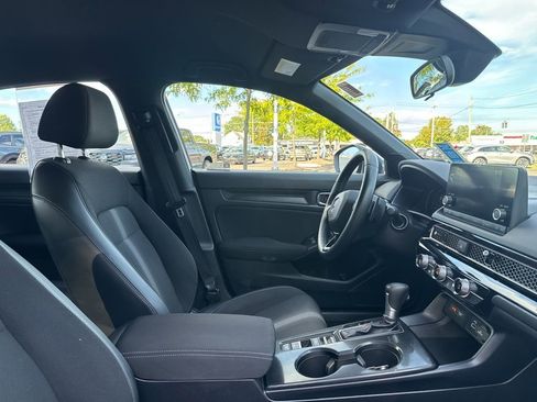 Used 2022 Honda Civic Sport image 16