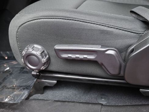 Used 2022 Jeep Wrangler Unlimited Sport image 12