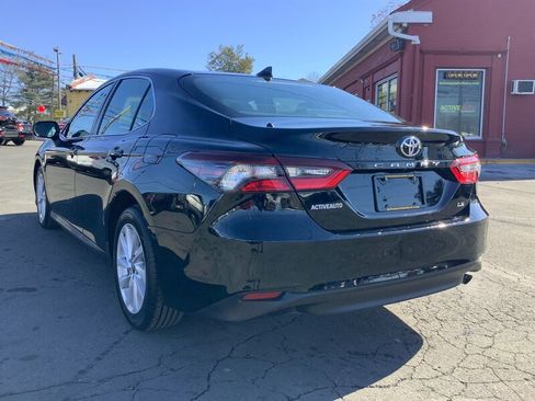 Used 2022 Toyota Camry LE FWD image 31
