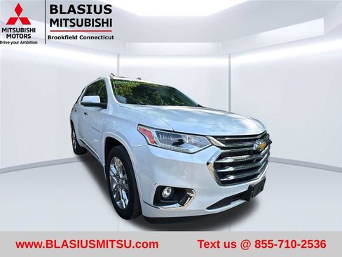 Used 2021 Chevrolet Traverse High Country w/ LPO, Floor Liner Package AWD/4WD image 5