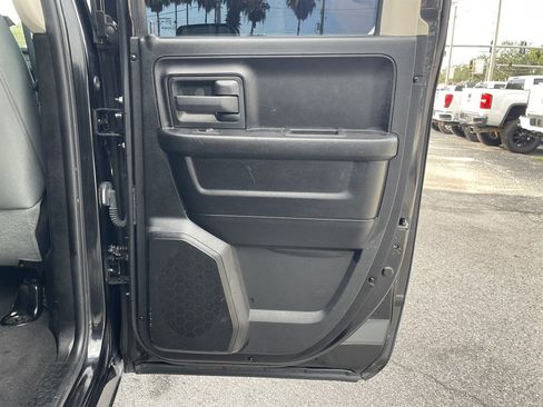 Used 2015 RAM 1500 Express RWD image 39
