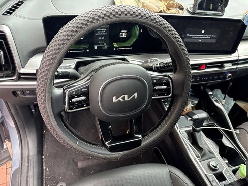 Used 2025 Kia Sorento EX w/ Panoramic Sunroof Package FWD image 14
