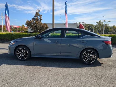 New 2025 Nissan Sentra SR image 7
