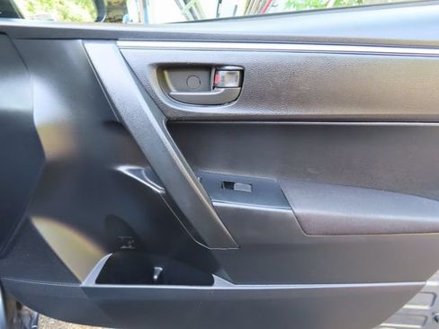 Used 2014 Toyota Corolla L FWD image 31