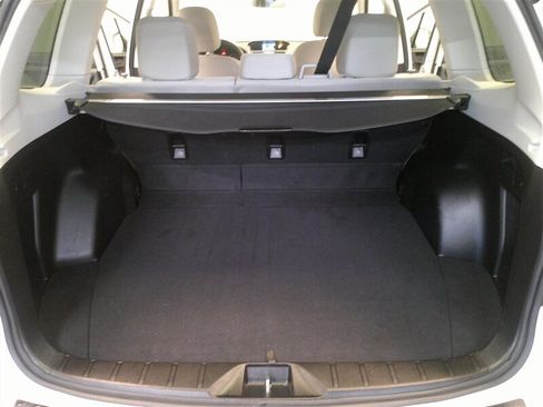 Used 2015 Subaru Forester 2.5i Premium w/ All-Weather Package image 33