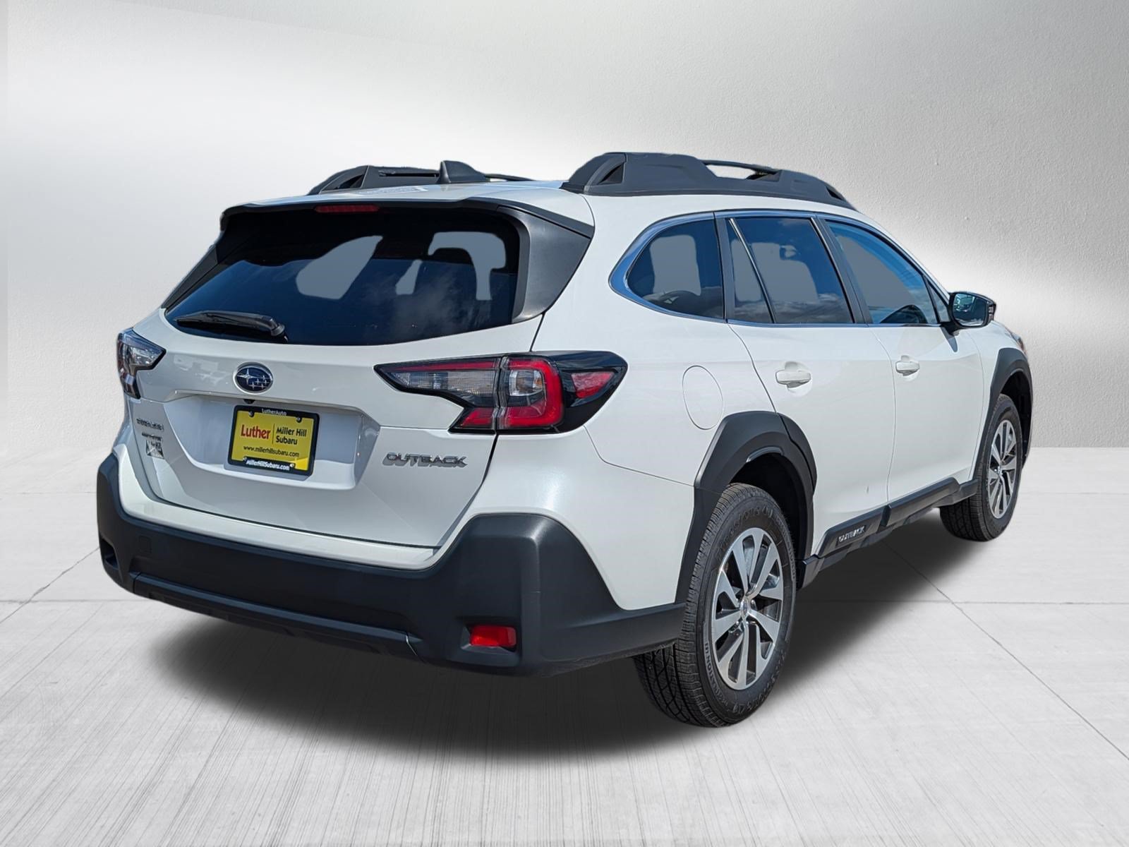 Used 2024 Subaru Outback Premium AWD/4WD image 7