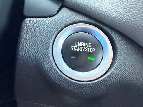 Used 2022 Chevrolet Equinox LT FWD image 19