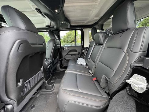 New 2025 Jeep Wrangler Sahara w/ Technology Group image 14