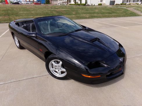 Used 1997 Chevrolet Camaro SS w/ SS Alteration Pkg image 14