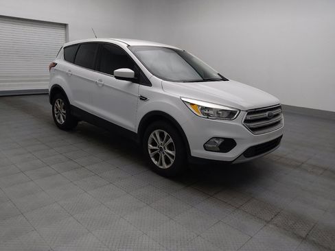 Used 2019 Ford Escape SE FWD image 11