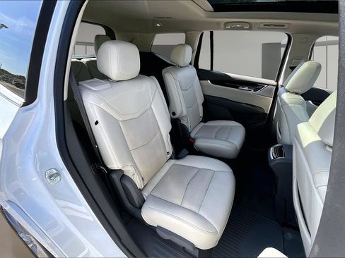 Certified 2023 Cadillac XT6 Premium Luxury AWD/4WD image 29