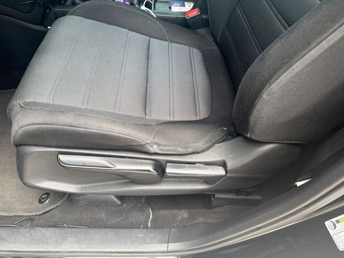 Used 2017 Honda CR-V LX image 10