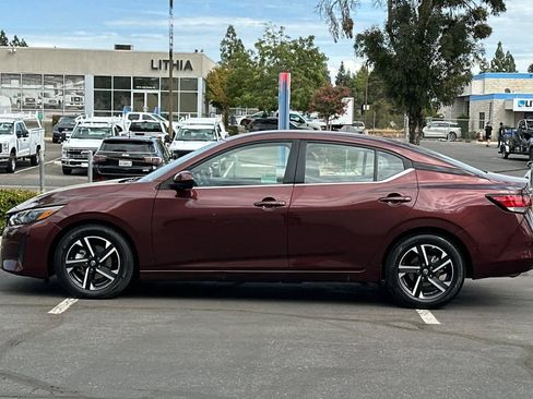 Used 2025 Nissan Sentra SV FWD image 6