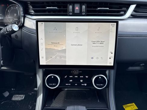 Certified 2026 Jaguar F-PACE R-Dynamic S AWD/4WD image 24