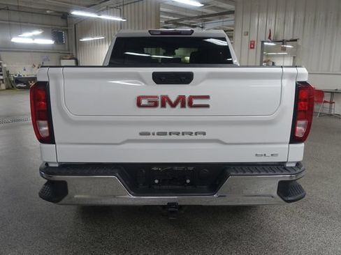 Used 2023 GMC Sierra 1500 SLE AWD/4WD image 6