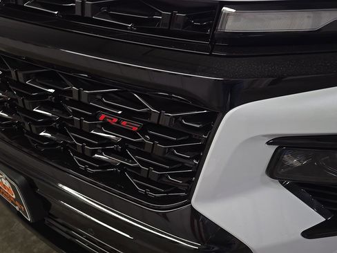 New 2026 Chevrolet Traverse RS w/ LPO, Floor Liner Package image 7