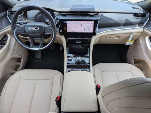 New 2026 Jeep Grand Cherokee Limited AWD/4WD image 16