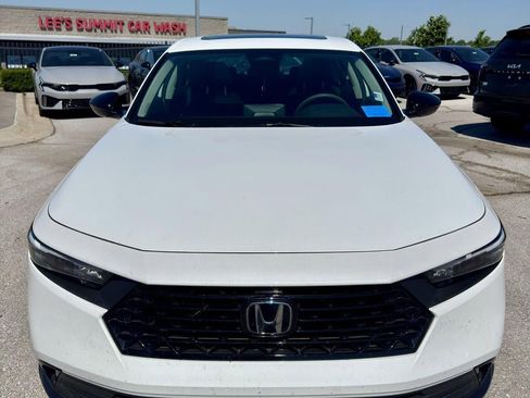 Used 2025 Honda Accord SE image 8