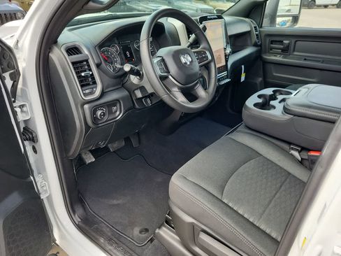 New 2026 RAM 2500 Tradesman AWD/4WD image 10