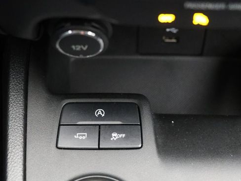 Used 2019 Ford Ranger XL w/ Equipment Group 101A Mid image 23