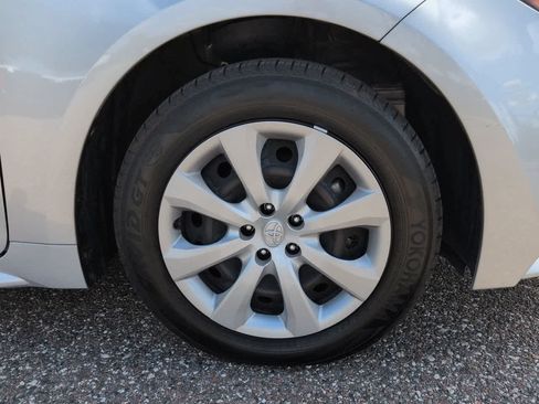 Certified 2025 Toyota Corolla LE FWD image 11