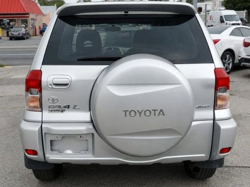 Used 2002 Toyota RAV4 4WD image 22