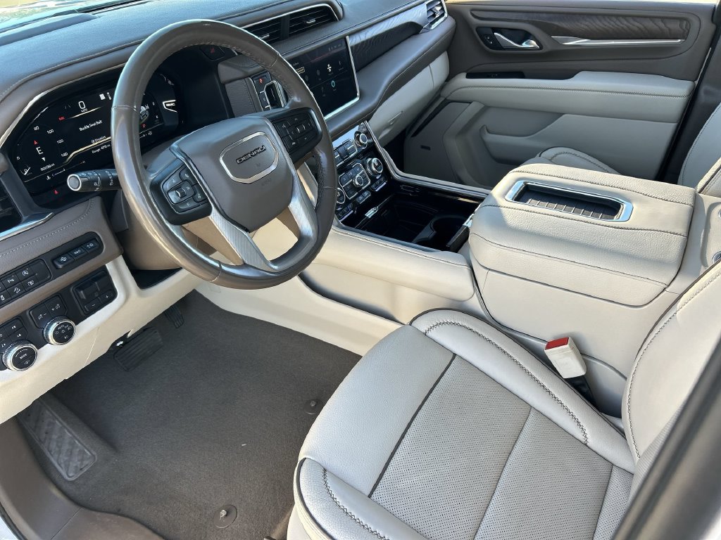 Used 2024 GMC Yukon XL Denali w/ Max Trailering Package AWD/4WD image 10