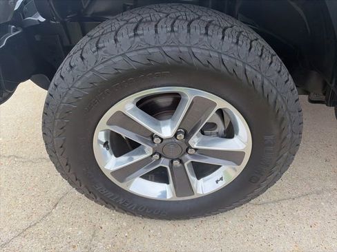 Used 2020 Jeep Wrangler Unlimited Sahara AWD/4WD image 10