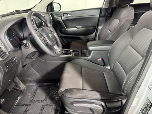 Used 2017 Kia Sportage LX AWD/4WD image 12