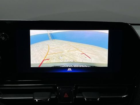 Used 2024 Chevrolet TrailBlazer RS w/ Convenience Package image 9