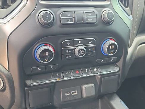 Used 2022 Chevrolet Silverado 1500 RST RWD image 27